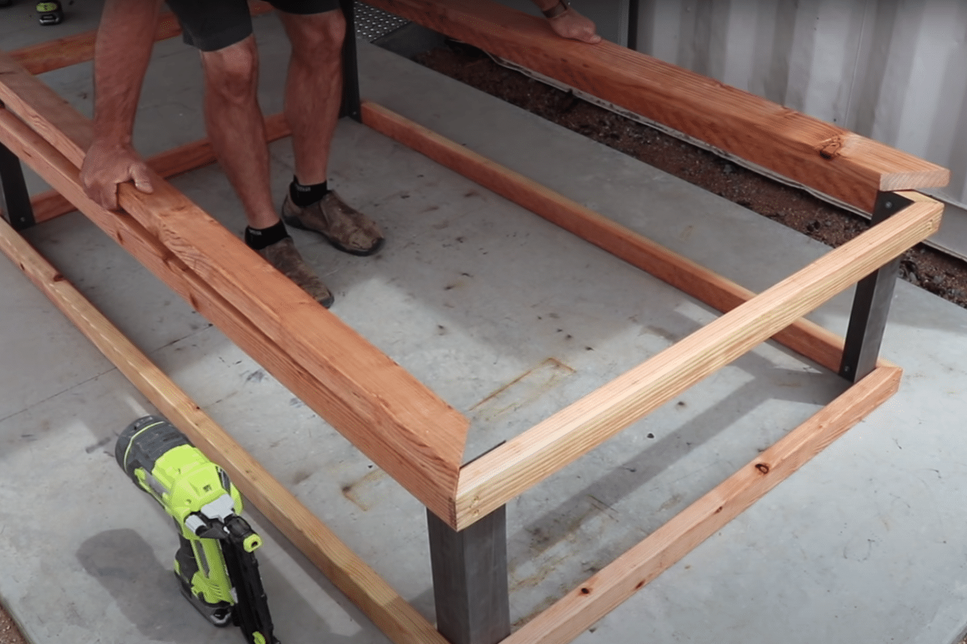 how to place the top cap of your metal raised garden beds
